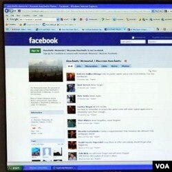 Selain Saptuari, situs Facebook juga dimanfaatkan Alfia Innayati dan kawan-kawan untuk memobilisasi bantuan dan melaporkan penyalurannya kepada para donatur.