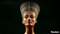 Le buste de Nefertiti à Berlin.