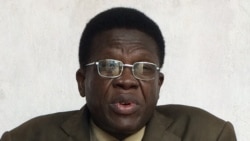 Docteur Evariste Ngarlem Toldé, politologue, novembre 2019 (VOA/André Kodmadjingar).