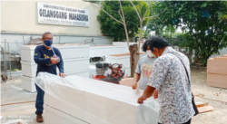 Alumni Gelanggang Mahasiswa UGM memproduksi peti mati bagi jenazah COVID-19. (Foto: Courtesy/Alumni Gelanggang)