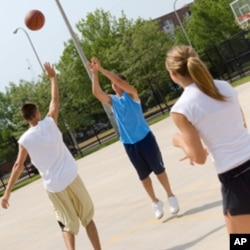 Chekish ayniqsa 26 yoshga yetmagan amerikaliklar orasida keng tarqalgan