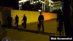 Dindarlarla insident (Foto isalamazeri.az saytınındır)