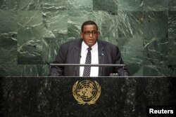 Somalia Prime Minister Omar Abdirashid Sharmarke addresses the United Nations General Assembly at the U.N. Headquarters in New York, Oct. 1, 2015.
