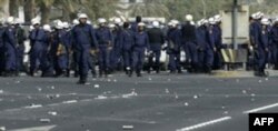 Bahraynda politsiya namoyishchilarni qurol bilan tarqatdi