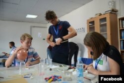 Stem Youth kamp, Konjic. Izvor: FB stranica Asocijacije za napredak nauke i tehnologije (ANNT).