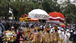 ፕሮፌሰር መስፍን ወልደማርያም የቀብር ስነ ስረዓት ማክሰኞ መስከረም 26/2013 ዓ/ም በቅድስት ሥላሴ ቤተክርስትያን ተፈጽሟል።