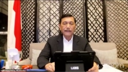 Luhut Binsar Pandjaitan, Menko Marves yang sekaligus Koordinator Pemberlakuan Pembatasan Kegiatan Masyarakat alias PPKM Darurat ketika mengumumkan perpanjangan kebijakan PPKM secara virtual di Jakarta, Senin malam (23/8). (Courtesy: Kemenko Marves)