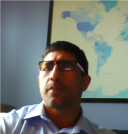 传统基金会的研究员杰夫·史密斯（Jeff Smith）通过Skype接受美国之音采访。(2020年6月17日)