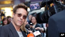 Robert Dauni Džunior na premijeri filma "Osvetnici: Doba Altrona" u Londonu, 21. aprila 2015.