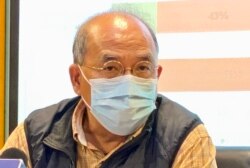 香港民意研究所副行政总裁钟剑华表示，政府收紧查册摆明就是不想传媒继续查册，担心有可能助长选举舞弊，令选举更不公平 (美国之音/汤惠芸)