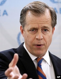 US Ambassador to the International Atomic Energy Agency, IAEA, Glyn Davies speaks in Vienna, Austria. (file photo)