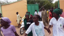 Wasu daga cikin daliban da suka tsira daga hain 'yan bindigar a jihar Kebbi