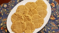 Kim Zachman's peanut butter cookies from her book There's No Ham in Hamburgers.