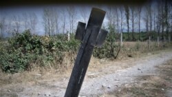 დაბომბვის შემდეგ. გორის მუნიციპალიტეტის სოფელი ფხვენისში. 2008 წლის აგვისტო