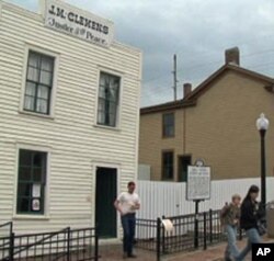 Twain museum officials say tourism was down last year.