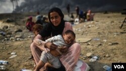 მოსულიდან ისლამისტებთან ერთად, სუნიტი მოსახლეობაც გარბის