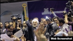 Həsən Ruhani 2013 ili seçki kampaniyalarında Təbrizdə Türk Dil Qurumunun təsisinə dair söz vermişdi