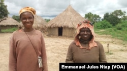 Ces agricultrices riveraines au campement, au Cameroun, le 15 septembre 2017. (VOA/Emmanuel Jules Ntap)