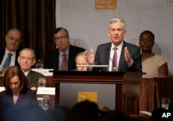 제롬 파월 연방준비제도(FED) 읮아이 28일 뉴욕에서 열린 '이코노믹클럽'에서 연설하고 있다.