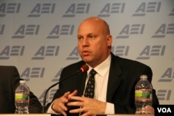 美国企业研究所中国经济问题专家史剑道博士