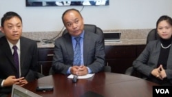 受雇于月子中心案的三位华裔律师 (美国之音国符拍摄）