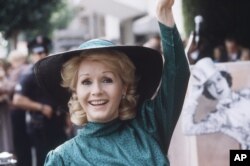 Debbie Reynolds in 1984.