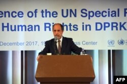 លោក Tomás Ojea Quintana ​អ្នក​រាយការណ៍​ពិសេស​របស់​អង្គការ​សហប្រជាជាតិ​អំពី​ស្ថានការណ៍​សិទ្ធិ​មនុស្ស​នៅ​កូរ៉េ​ខាង​ជើង។