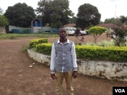 Dauda Mohamed Fullah, an Ebola survivor, Kenema, Sierra Leone, Oct. 17, 2014. (Nina deVries/VOA)