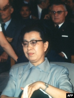 历史照片：毛泽东的第三任妻子江青（1914-1991）在北京。(1973年9月8日)