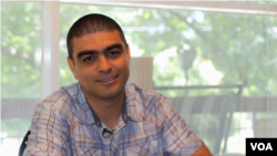 "Uchar ketmon" mobil o'yini muallifi Akmalxon Sharipov