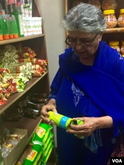 Harsh Chopra is among thousands of consumers attracted by Baba Ramdev's products, pitched as herbal and organic. (A. Pasricha / VOA)