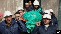 فلم "کلاه سفیدان"، جایزۀ بهترین مستند کوتاه را نصیب شد