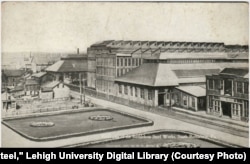 View of the Bethlehem Steel plant buildings, Bethlehem, Pennsylvania, 1911.