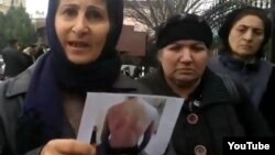 Vətənə xəyanətdə günahlandırlan hərbçiyə həbsdə verilən işgəncə -Foto 01.02.2019-ildə Prezident Adminsitrasiyasının qarşısında qaldırlıb