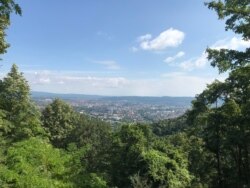 Banja Luka, Šehitluci-Banj brdo