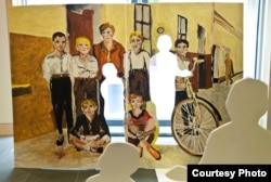 A 1929 photo shows neighborhood boys in Bremen, Germany. It's part of a special exhibit at the U.S. Holocaust Memorial Museum that inspired an art installation by Hungarian students studying anti-discrimination. (US Holocaust Memorial Museum, courtesy of