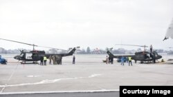 Arhivska fotografija: Helikopteri tipa Bell Hey 2 dopremljeni na Međunarodni aerodrom Sarajevo (Foto: Ministarstvo odbrane BiH)