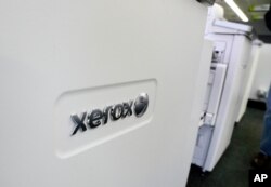 제록스(Xerox)복사기에서 로고가 보인다. 제록스는 13일 일본 후지필름 홀딩스에 회사를 매각하기로 한 결정을 철회한다고 밝혔다.