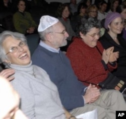 The Workmen's Circle sponsored the benefit for Haiti.