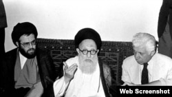 Ayətullah Şəriətmədari və sabiq Azərbaycan valisi Marağalı Rəhmətulla Müqəddəm (sağda)