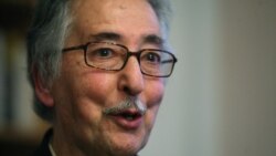 ابوالحسن بنی صدر (عکس آرشیوی از سال ۱۳۸۸)