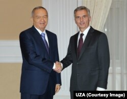 Yevropada Xavfsizlik va Hamkorlik Tashkiloti raisi Didye Burkxalter Toshkentda O'zbekiston rahbari Islom Karimov bilan, 21-noyabr, 2014