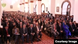 Navoiy simpoziumi, Kobul