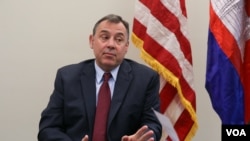 US Ambassador to Cambodia William A. Heidt talks to VOA Khmer about the importance of US-Cambodia relations at the U.S. Embassy in Phnom Penh, Cambodia on February 10, 2016. (Nov Povleakhena/VOA Khmer)