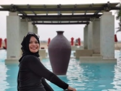 Herny Mulyani, sukarelawan uji klinis fase tiga vaksin COVID-19 di Abu Dhabi, Uni Emirat Arab. (Foto: dokumentasi pribadi/Herny Mulyani)