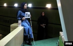 قربانیان اسیدپاشی در ایران در مجلس