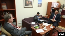 ABŞ səfiri Riçard Morninqstarın Amerikanın Səsinə müsahibəsi