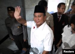 Prabowo Subianto, pada saat menjadi kandidat presiden dalam pilpres 2014, meninggalkan gedung Mahkamah Konstitusi, Jakarta, 6 Agustus 2014.