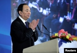 中国共产党中央委员会宣传部部长黄坤明2018年11月1日在北京钓鱼台国宾馆举行的改革开放与扶贫国际论坛上讲话。