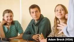 Marina Nagornaya (right) in an English class at Donetsk National University in Vinnytsia
